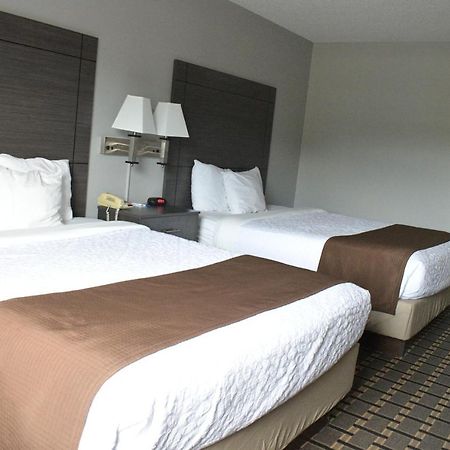 Adams Inn And Suites Екстер'єр фото