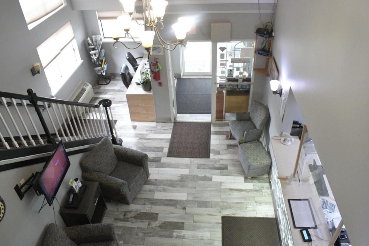 Adams Inn And Suites Екстер'єр фото