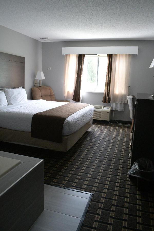 Adams Inn And Suites Екстер'єр фото